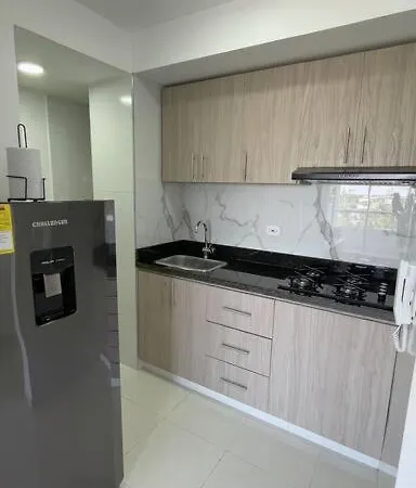 Apartamento Muy Cerca Al Mar De 3 *
